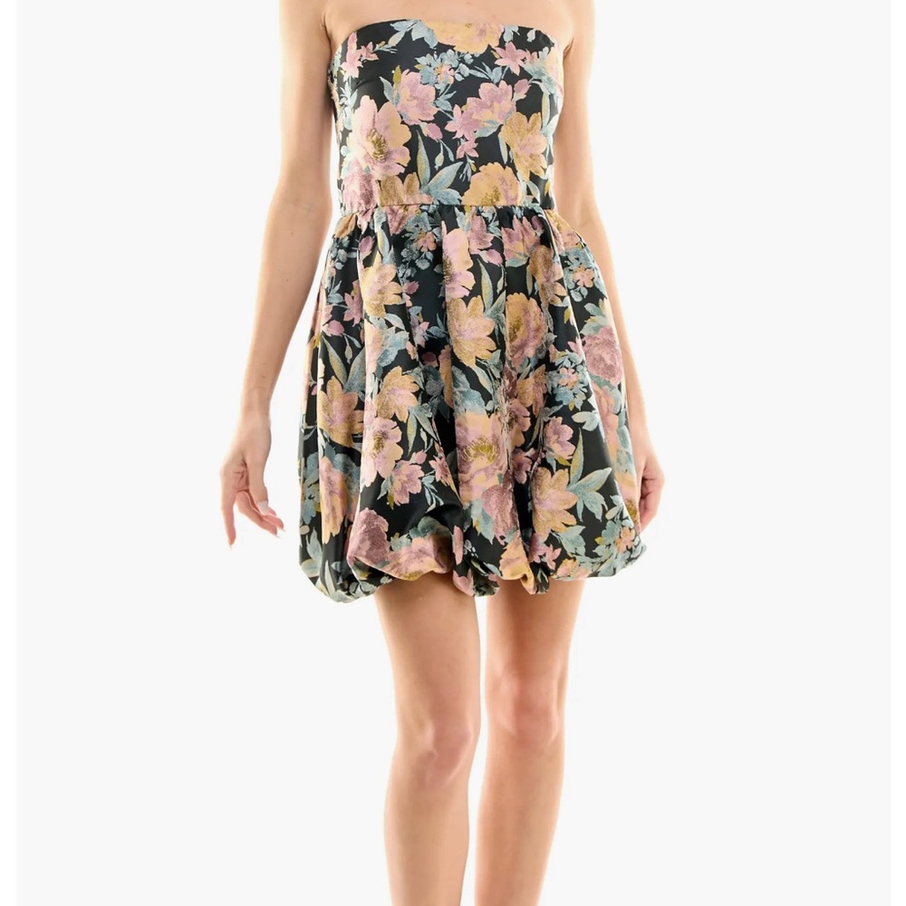 Socialite Floral Strapless Bubble Hem Minidress | Nordstrom- Never been worn